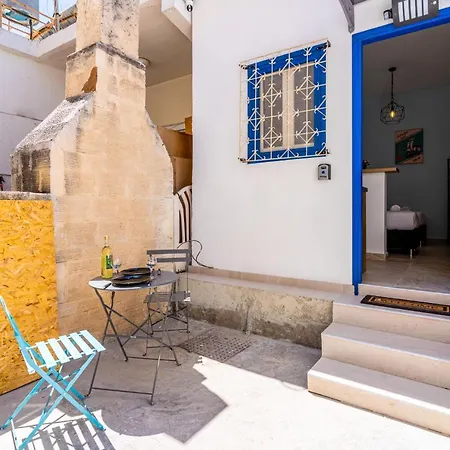 Simba In W/ Terrace דירה *