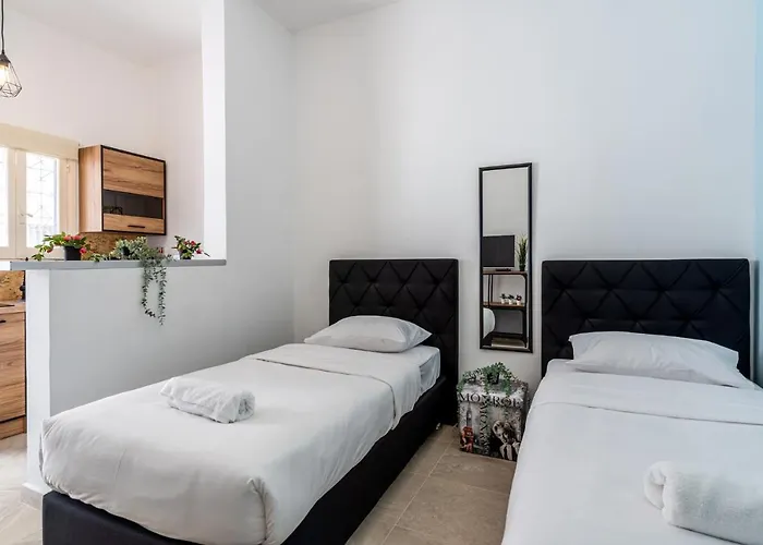 Apartment Simba In W/ Terrace Larnaca